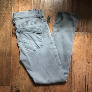 Hi-rise ankle cut jeans